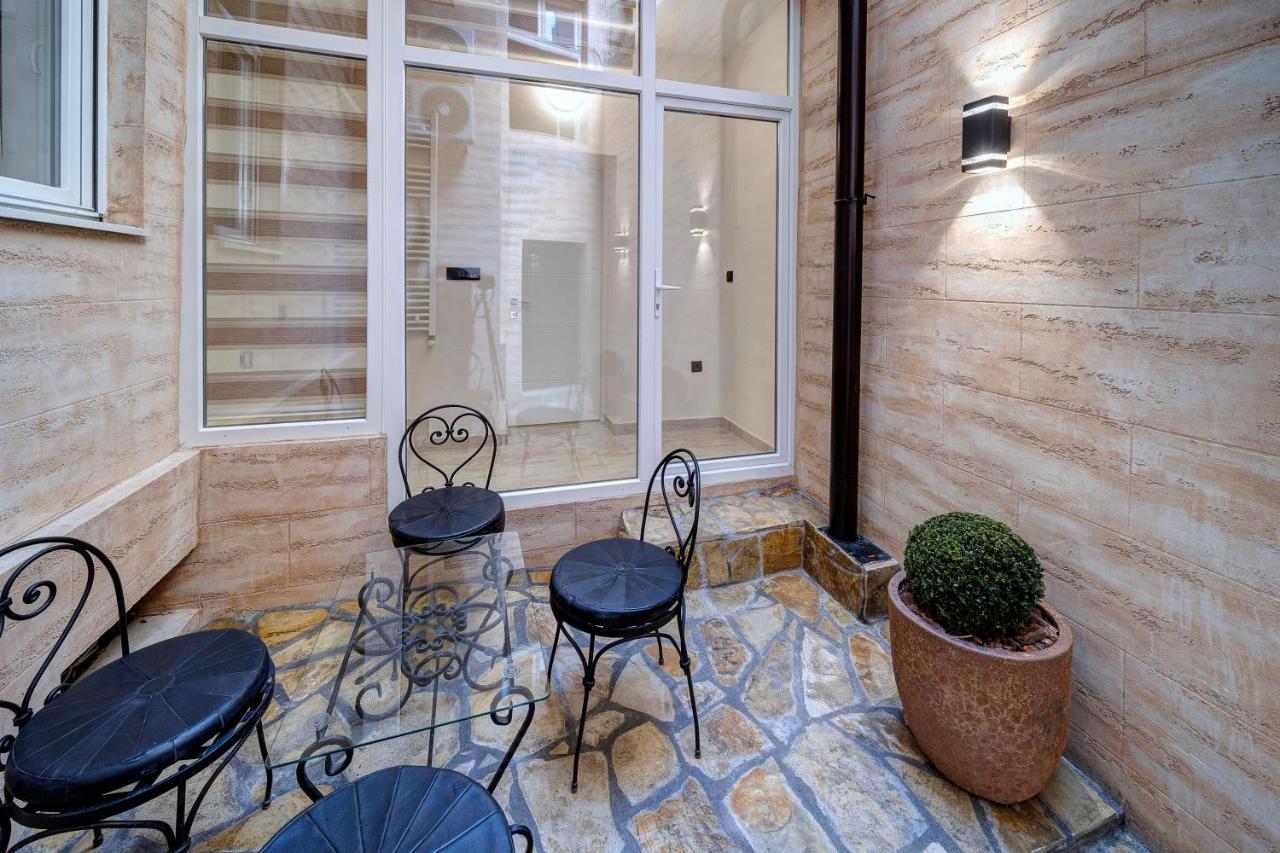 Apartment Kaliopi Belgrado Buitenkant foto
